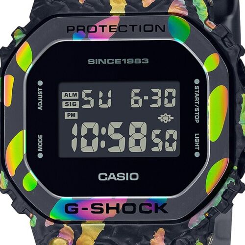 Casio GM-5640GEM-1 мужские часы застежка крупным планом