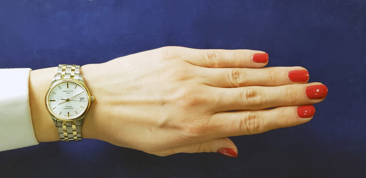 Оригинальные часы Certina Certina DS-8 Lady 30mm C033.251.55.031.00 кварцевые калибр механизма  общий вид