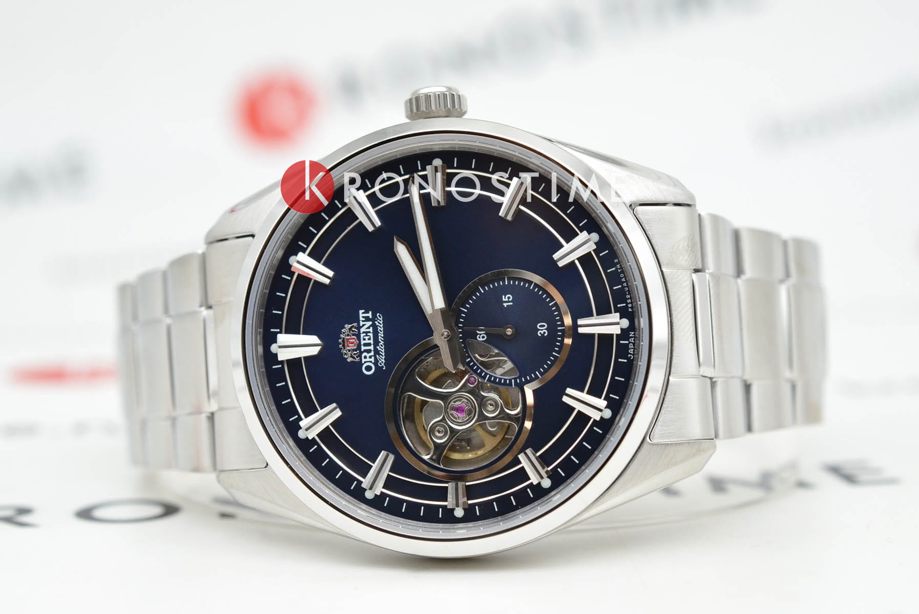 Orient Orient Contemporary RA-AR0002L (RN-AR0002L) , наручные мужские часы фото под углом