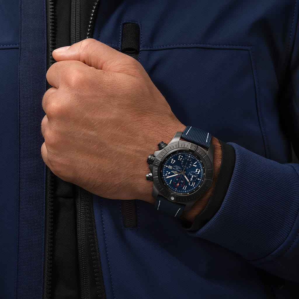 Оригинальные часы Breitling Breitling Super Avenger Chronograph 48 Night Mission V13375101C1X1 механические калибр механизма breitling 13 общий вид