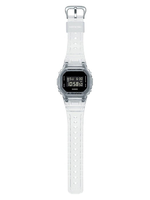 Casio Casio G-Shock DW-5600SKE-7 электронные мужские часы часы крупный план черный циферблата