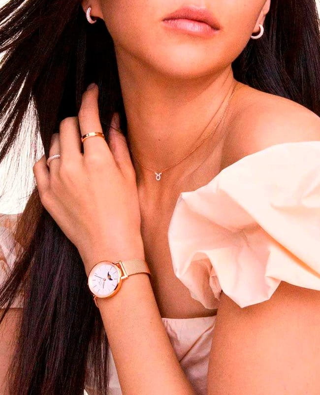 Daniel Wellington Daniel Wellington Petite Lune Melrose DW00100773 , наручные женские часы фото под углом