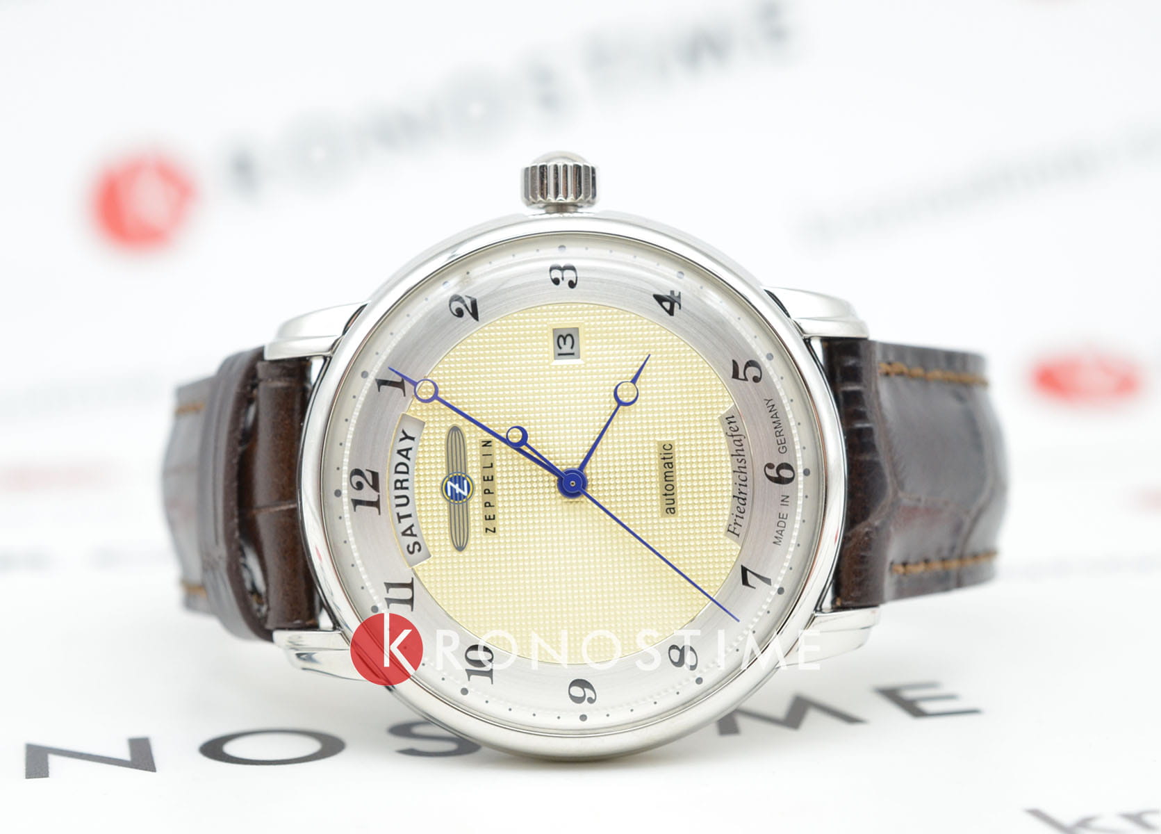 Zeppelin Zeppelin Friedrichshafen ZEP-85625 , наручные мужские часы фото под углом