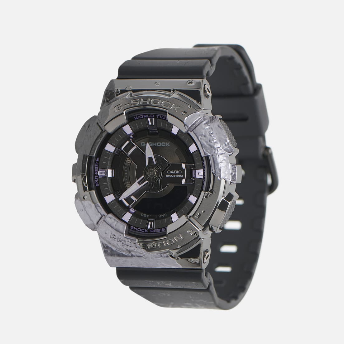 Casio GM-S114GEM-1A2 мужские часы застежка крупным планом