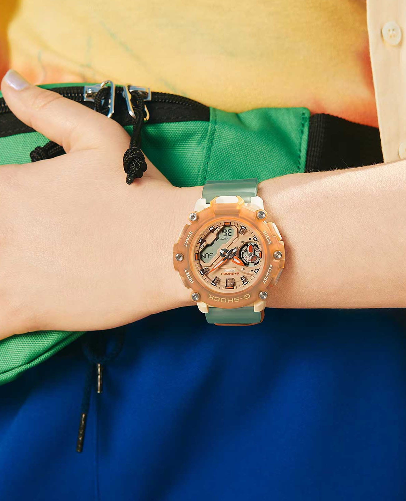 Casio Casio G-Shock GMA-S2200PE-5ADR , наручные женские часы фото под углом