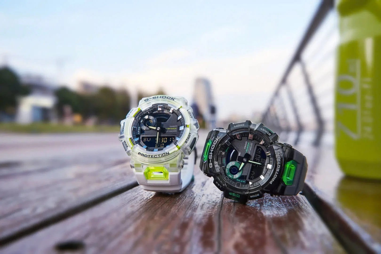 Casio Casio G-Shock GBA-900SM-7A9, g-shock япония мужские часы на браслете полимер боковой вид