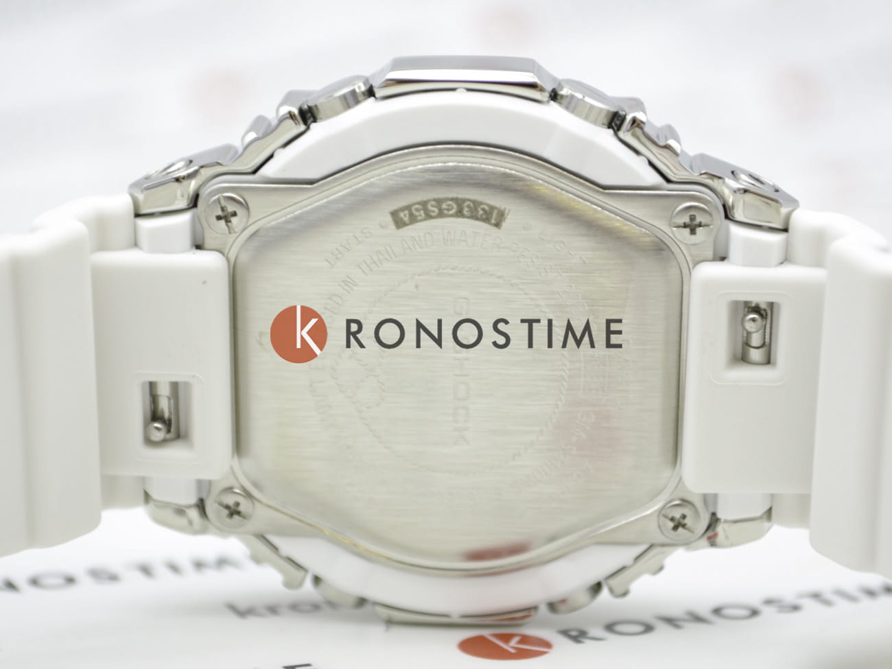 Casio Casio G-Shock GM-S2100WS-7ADR (GM-S2100WS-7A) GM — детали корпуса и полимер