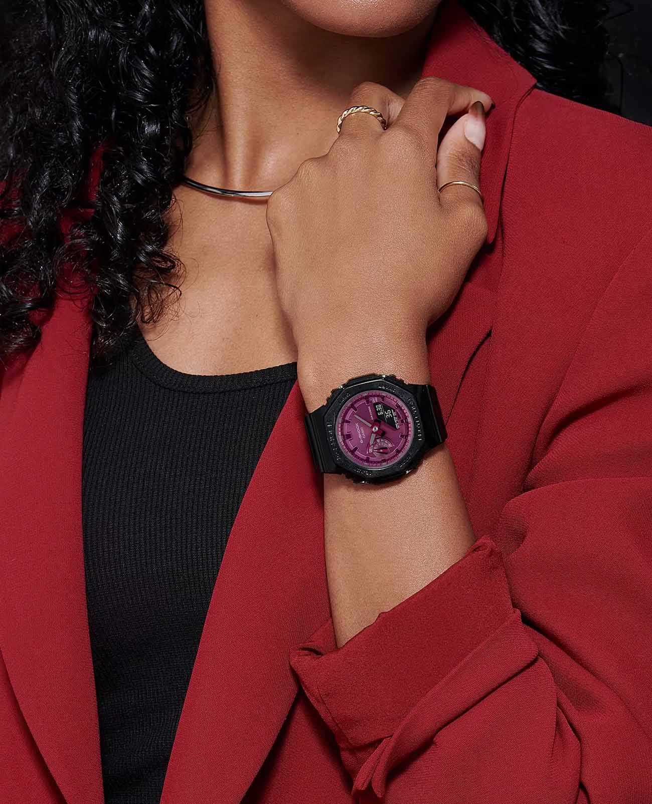 Casio Casio G-Shock GMA-S2100RB-1ADR (GMA-S2100RB-1A) , наручные женские часы фото под углом