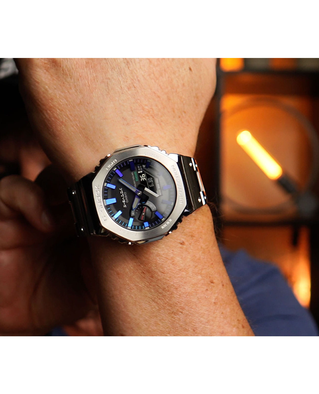 Casio Casio G-Shock GM-B2100PC-1A лимитированной серии, наручные мужские часы фото под углом