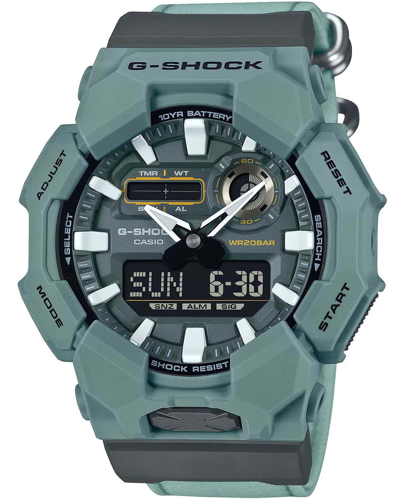 Casio Casio G-SHOCK GA-010CE-2A  GA-010CE-2A  кварцевые мужские часы зеленый циферблат, браслет нейлон — вид спереди