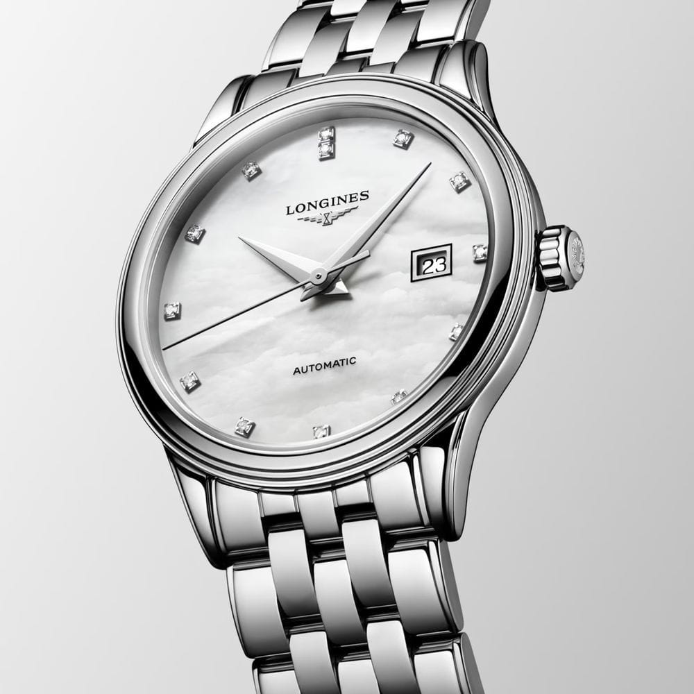 Longines Longines Flagship L4.374.4.88.6 , наручные женские часы фото под углом